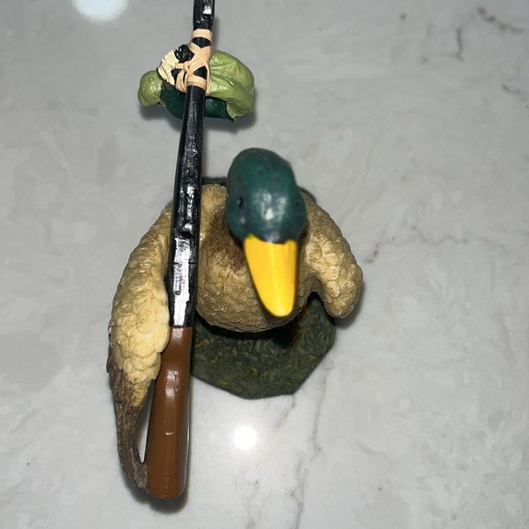 Mallard Duck Runaway with Gun and Pouch Sack Ceramic - Picture 5 of 8